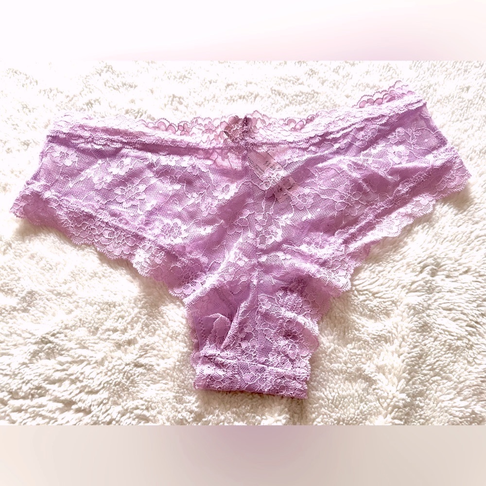 Victoria’s Secret Posey Lace Cheeky Panty! - Picture 5 of 5